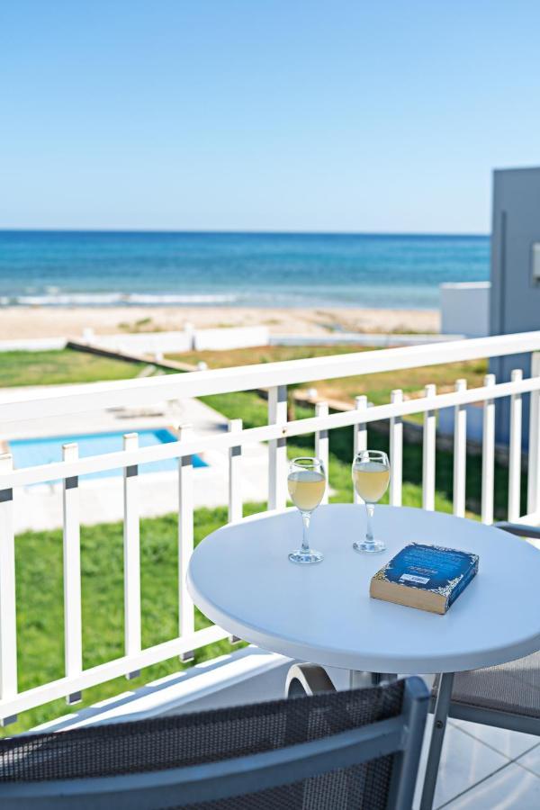 Azure Seaside Apts Magnisía Exterior foto