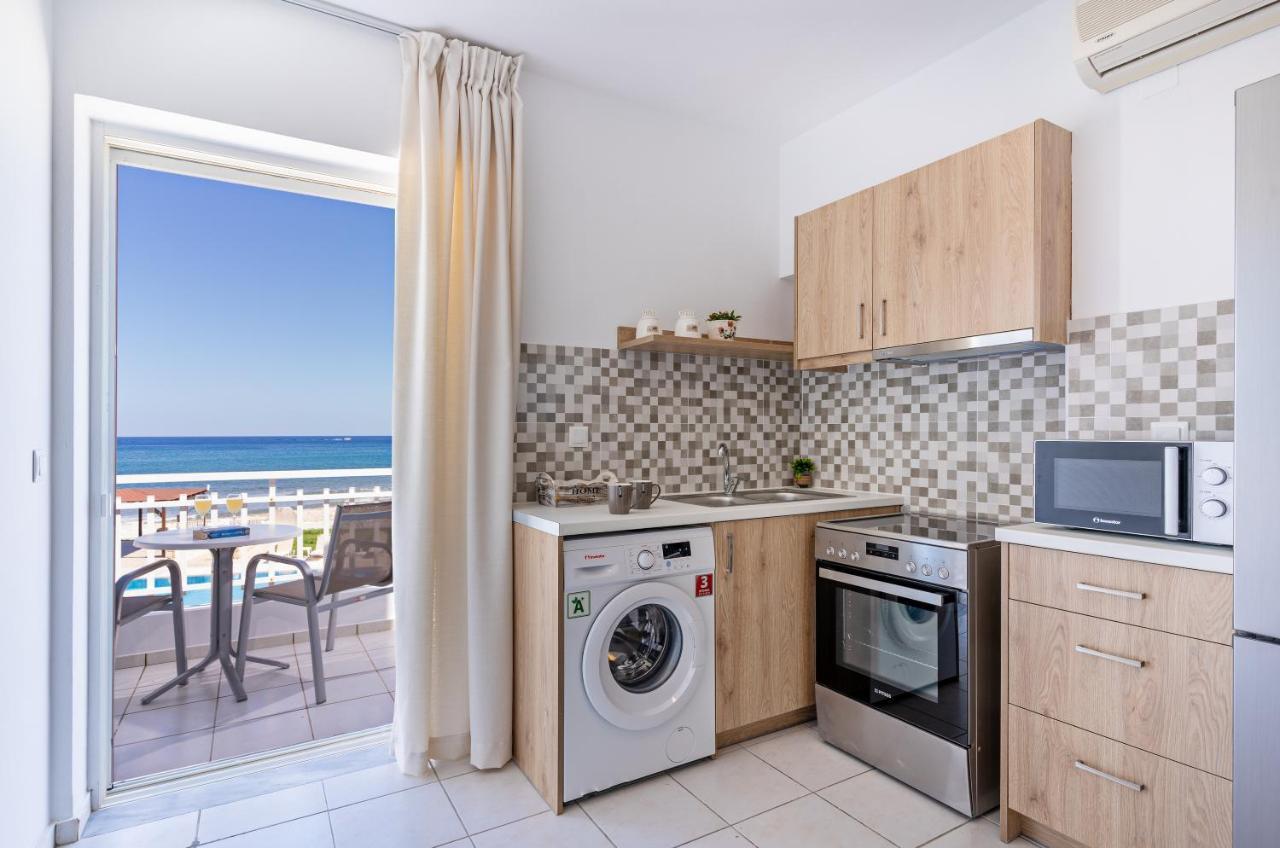 Azure Seaside Apts Magnisía Exterior foto