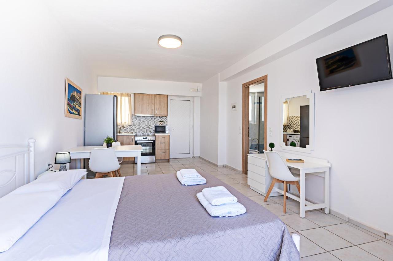 Azure Seaside Apts Magnisía Exterior foto