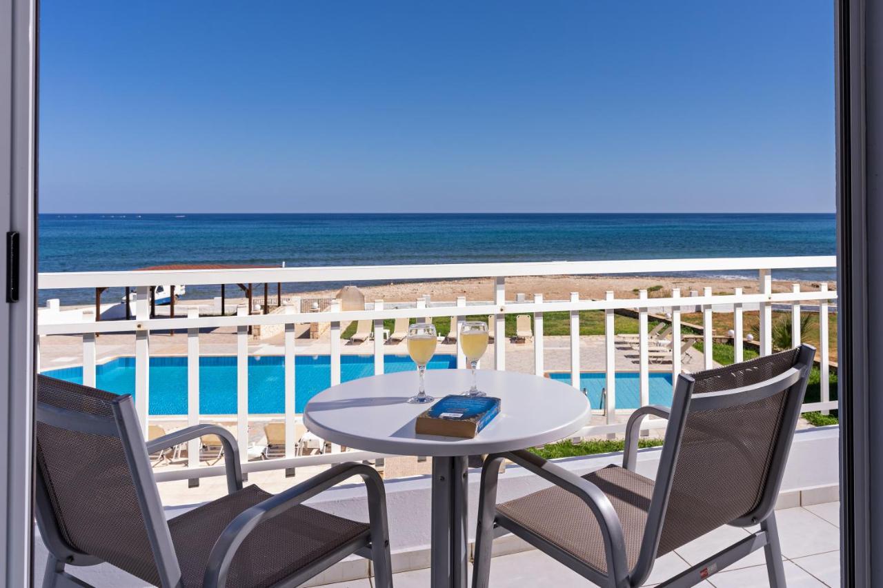 Azure Seaside Apts Magnisía Exterior foto